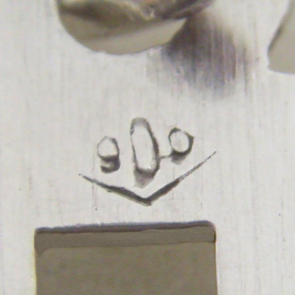 (p1262)Openwork silver cross.